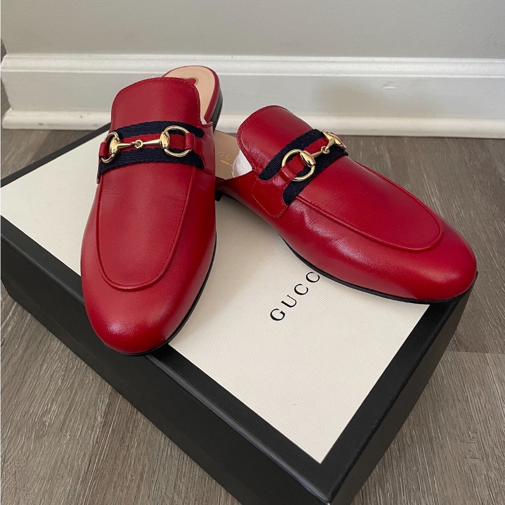 Authentic GUCCI Princeton shoes - Never worn. Gucci Mules